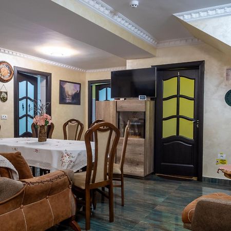 Casa Nicolas Buşteni Zewnętrze zdjęcie