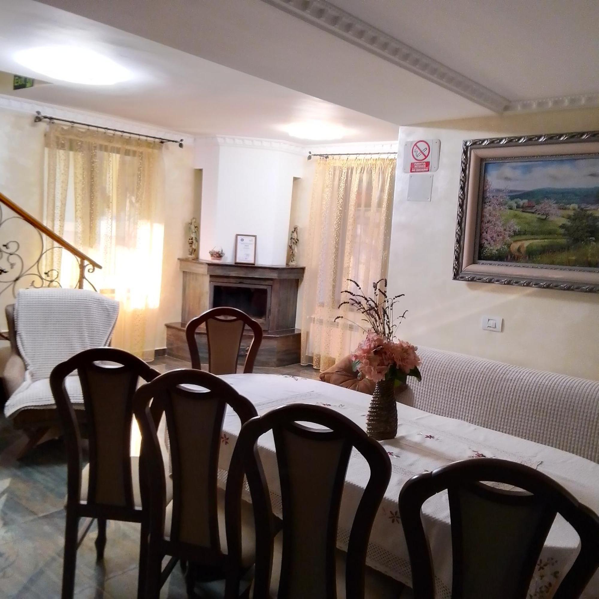 Casa Nicolas Buşteni Zewnętrze zdjęcie